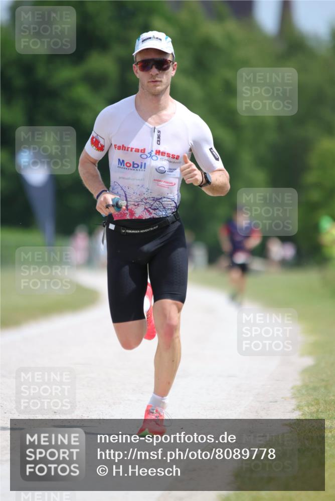 22.06.2025 - Viking Triathlon H.Heesch http://msf.ph/oto/8089778 22.06.2025 12:58:56 Laufen 521 meine-sportfotos.de