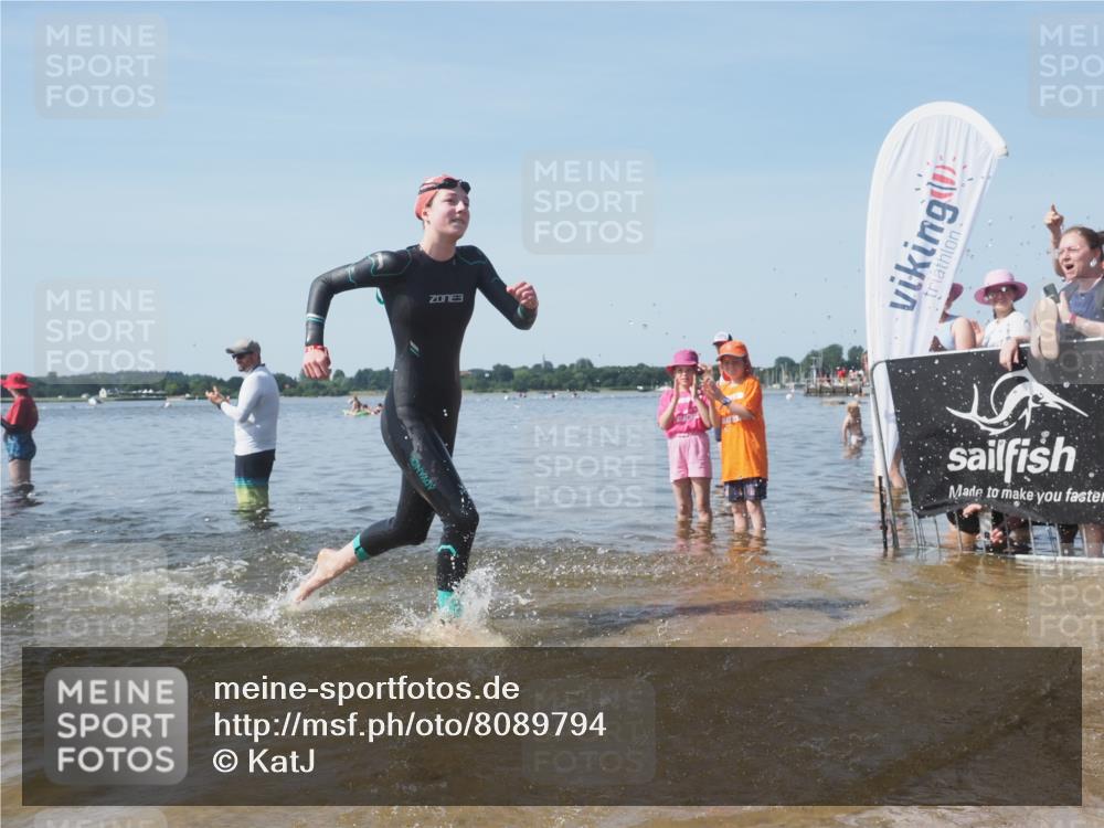 22.06.2025 - Viking Triathlon KatJ http://msf.ph/oto/8089794 22.06.2025 10:25:32 Schwimmen 2, 122, 420, 641 meine-sportfotos.de