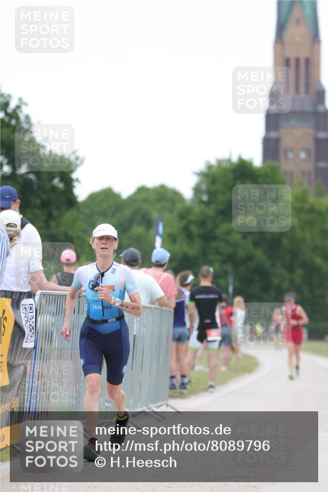 22.06.2025 - Viking Triathlon H.Heesch http://msf.ph/oto/8089796 22.06.2025 16:00:02 Laufen 154 meine-sportfotos.de
