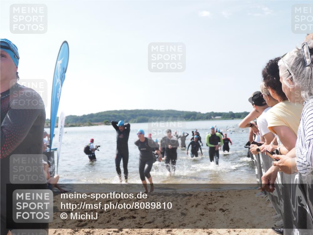 22.06.2025 - Viking Triathlon MichiJ http://msf.ph/oto/8089810 22.06.2025 10:37:39 Schwimmen 21, 131, 141, 163, 177, 187, 245, 396, 411, 433, 456, 506, 614, 619, 639, 645 meine-sportfotos.de