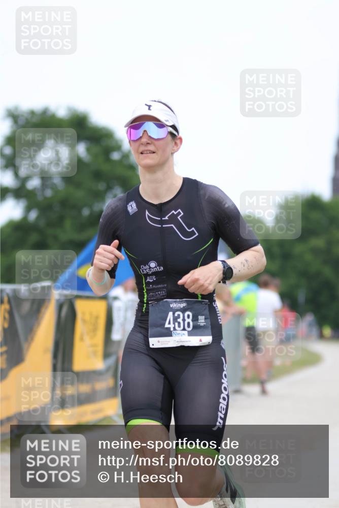 22.06.2025 - Viking Triathlon H.Heesch http://msf.ph/oto/8089828 22.06.2025 15:03:40 Laufen 438 meine-sportfotos.de
