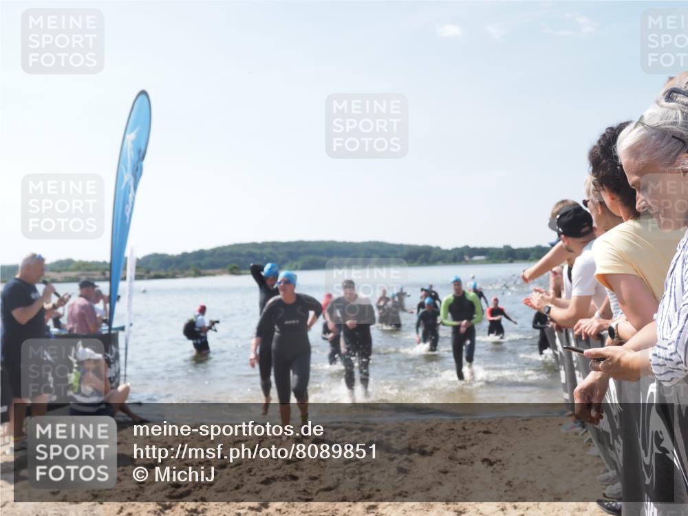22.06.2025 - Viking Triathlon MichiJ http://msf.ph/oto/8089851 22.06.2025 10:37:40 Schwimmen 21, 131, 141, 163, 177, 187, 245, 396, 411, 433, 456, 506, 614, 619, 639, 645 meine-sportfotos.de