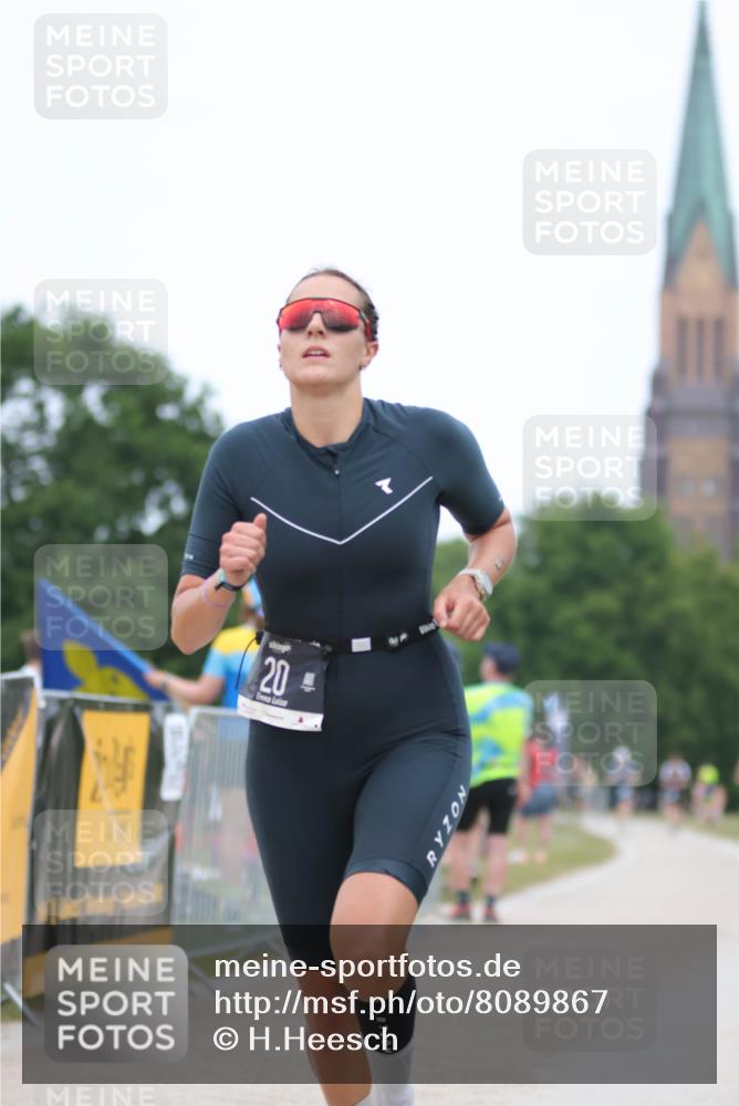 22.06.2025 - Viking Triathlon H.Heesch http://msf.ph/oto/8089867 22.06.2025 15:03:50 Laufen 20 meine-sportfotos.de