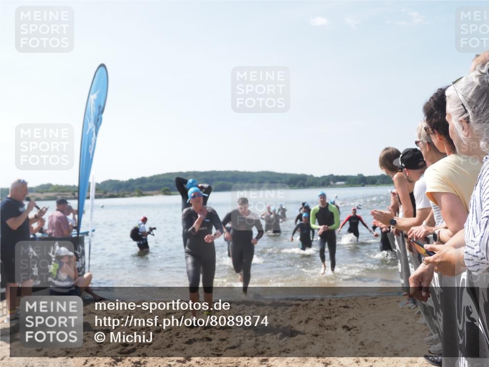 22.06.2025 - Viking Triathlon MichiJ http://msf.ph/oto/8089874 22.06.2025 10:37:40 Schwimmen 21, 131, 141, 163, 177, 187, 245, 396, 411, 433, 456, 506, 614, 619, 639, 645 meine-sportfotos.de