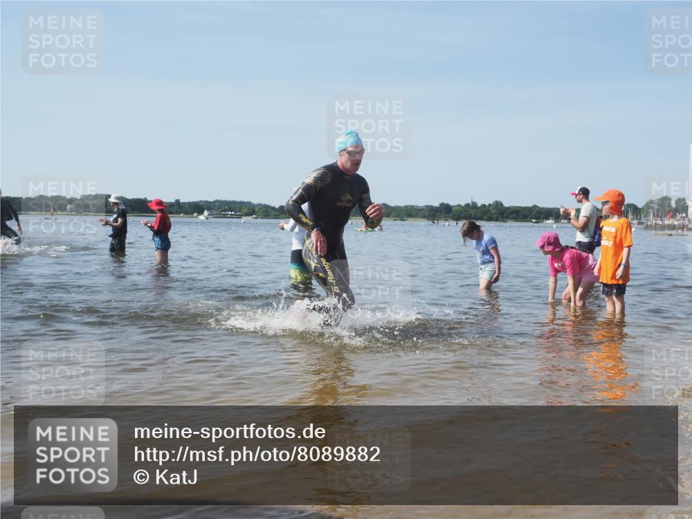 22.06.2025 - Viking Triathlon KatJ http://msf.ph/oto/8089882 22.06.2025 10:25:44 Schwimmen 2, 10, 420, 455, 485, 544, 557 meine-sportfotos.de