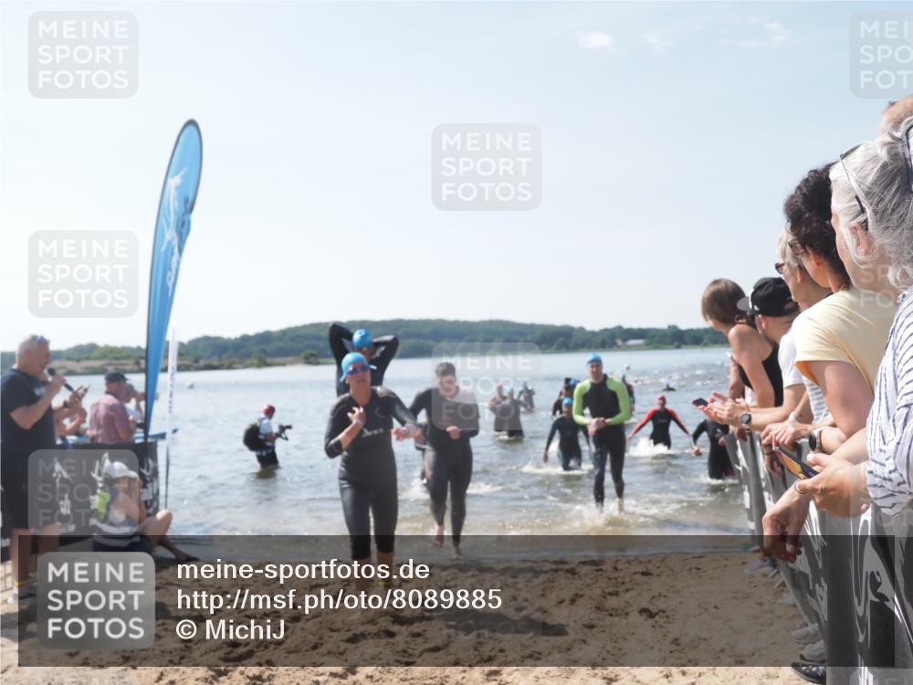 22.06.2025 - Viking Triathlon MichiJ http://msf.ph/oto/8089885 22.06.2025 10:37:40 Schwimmen 21, 131, 141, 163, 177, 187, 245, 396, 411, 433, 456, 506, 614, 619, 639, 645 meine-sportfotos.de