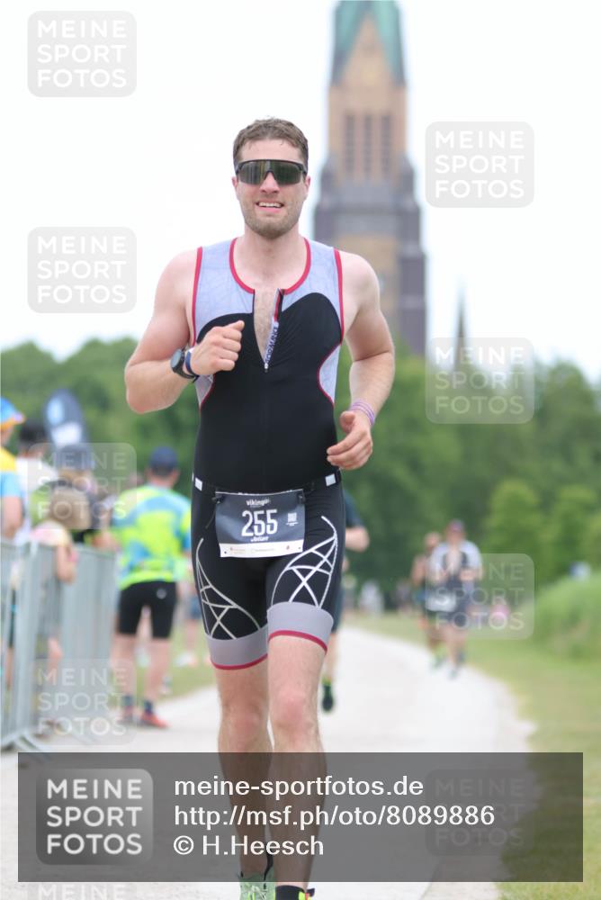 22.06.2025 - Viking Triathlon H.Heesch http://msf.ph/oto/8089886 22.06.2025 15:04:10 Laufen 255, 550 meine-sportfotos.de