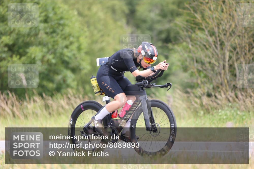 22.06.2025 - Viking Triathlon Yannick Fuchs http://msf.ph/oto/8089893 22.06.2025 13:21:51 Radfahren 37, 364, 406 meine-sportfotos.de