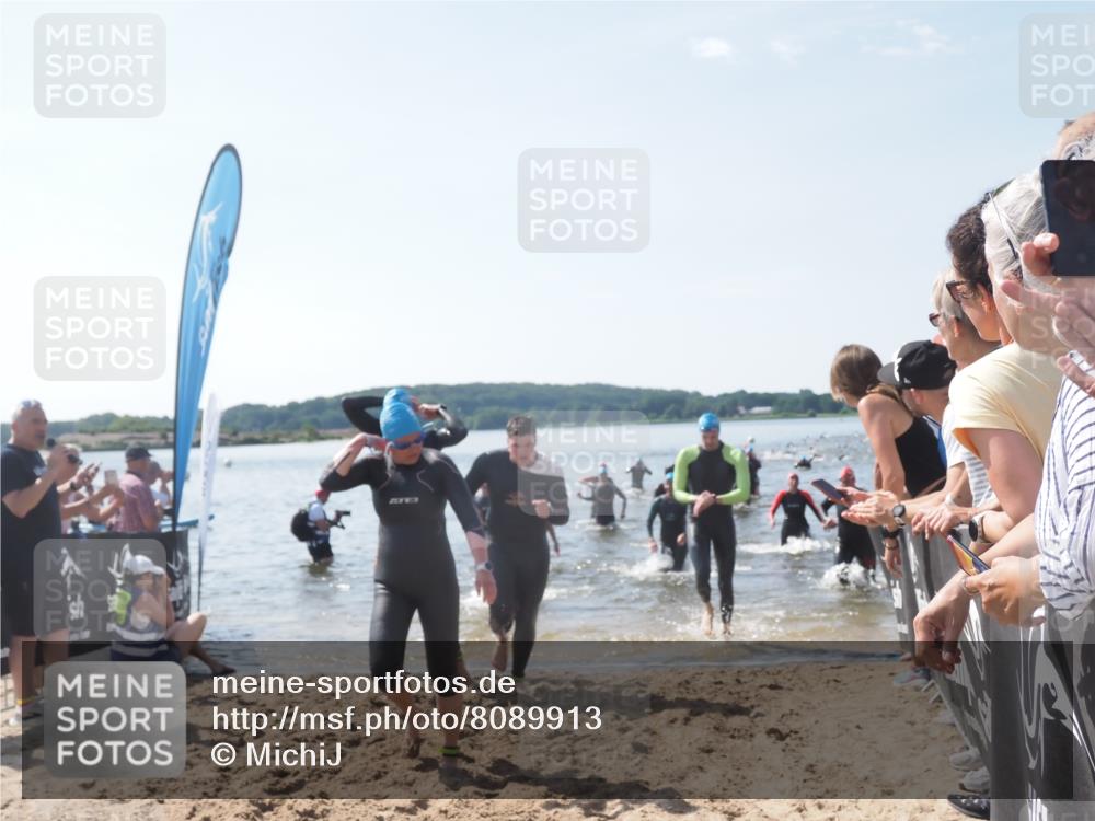22.06.2025 - Viking Triathlon MichiJ http://msf.ph/oto/8089913 22.06.2025 10:37:41 Schwimmen 21, 141, 163, 177, 187, 245, 396, 411, 433, 456, 506, 614, 619, 639, 645 meine-sportfotos.de