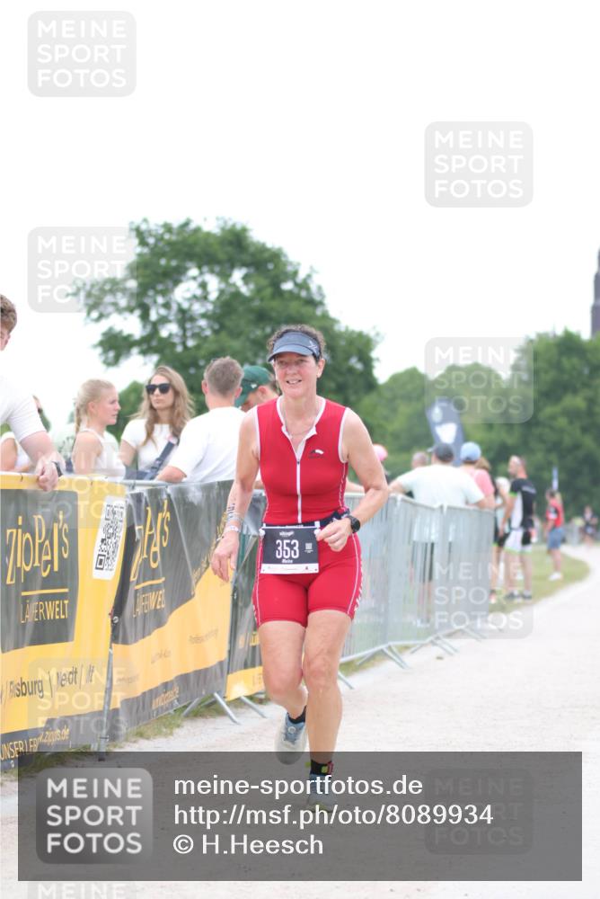 22.06.2025 - Viking Triathlon H.Heesch http://msf.ph/oto/8089934 22.06.2025 16:00:17 Laufen 353 meine-sportfotos.de