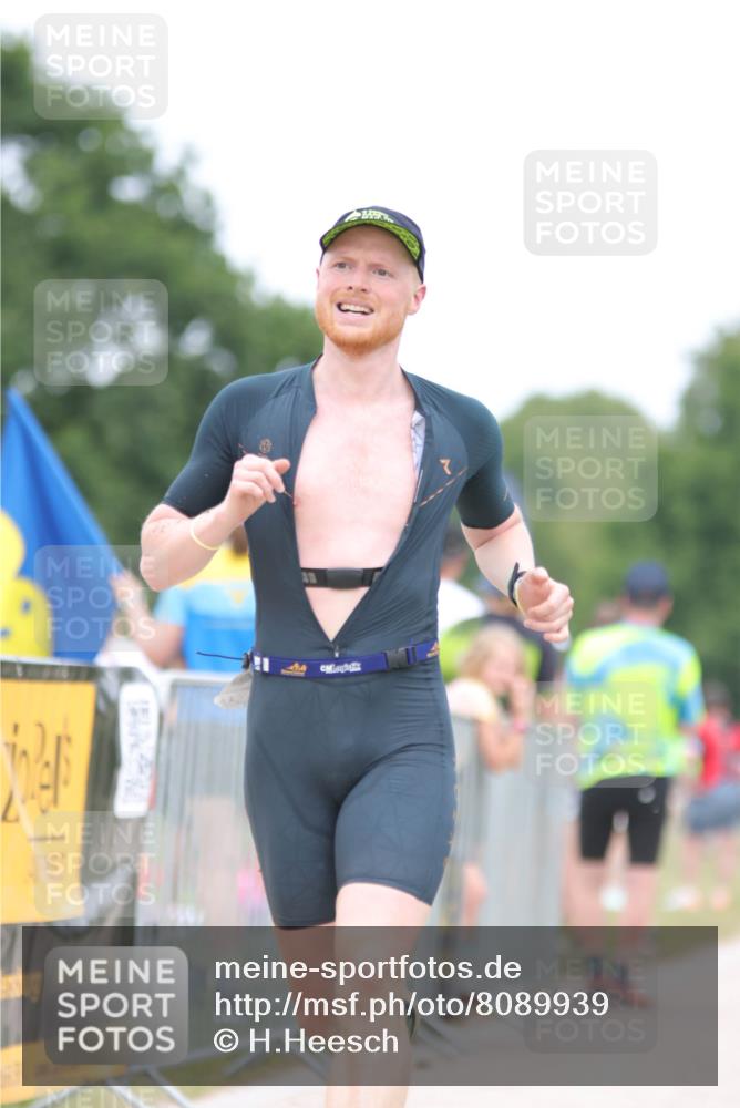 22.06.2025 - Viking Triathlon H.Heesch http://msf.ph/oto/8089939 22.06.2025 15:04:13 Laufen 255, 550 meine-sportfotos.de