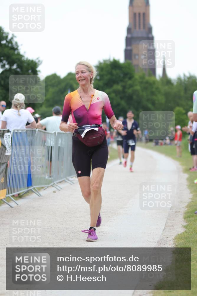 22.06.2025 - Viking Triathlon H.Heesch http://msf.ph/oto/8089985 22.06.2025 16:00:44 Laufen 436 meine-sportfotos.de