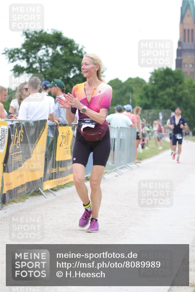 22.06.2025 - Viking Triathlon H.Heesch http://msf.ph/oto/8089989 22.06.2025 16:00:45 Laufen 54, 436 meine-sportfotos.de
