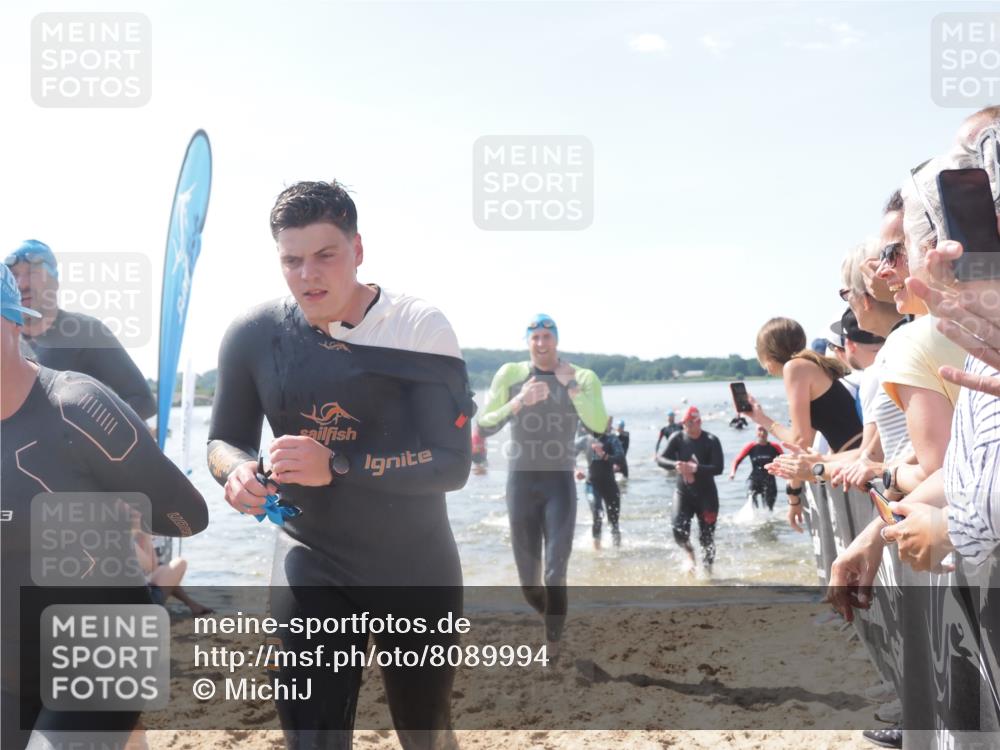 22.06.2025 - Viking Triathlon MichiJ http://msf.ph/oto/8089994 22.06.2025 10:37:43 Schwimmen 21, 141, 163, 177, 187, 245, 396, 411, 433, 506, 614, 619, 639, 645 meine-sportfotos.de