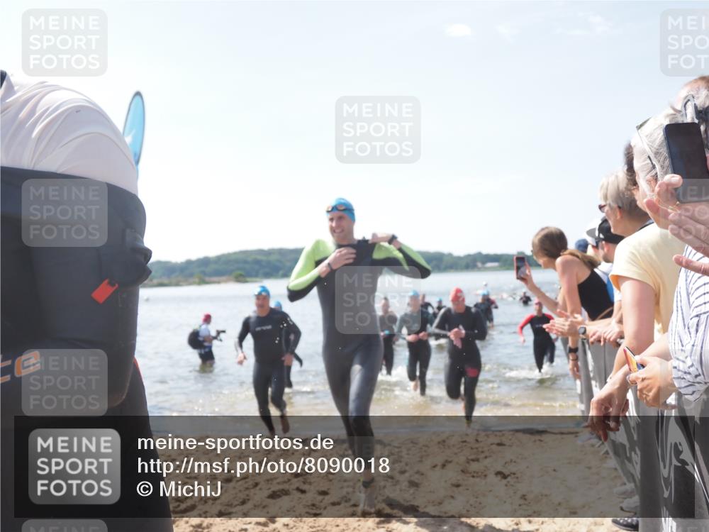 22.06.2025 - Viking Triathlon MichiJ http://msf.ph/oto/8090018 22.06.2025 10:37:44 Schwimmen 141, 163, 177, 187, 245, 396, 411, 433, 506, 614, 619, 639, 645 meine-sportfotos.de