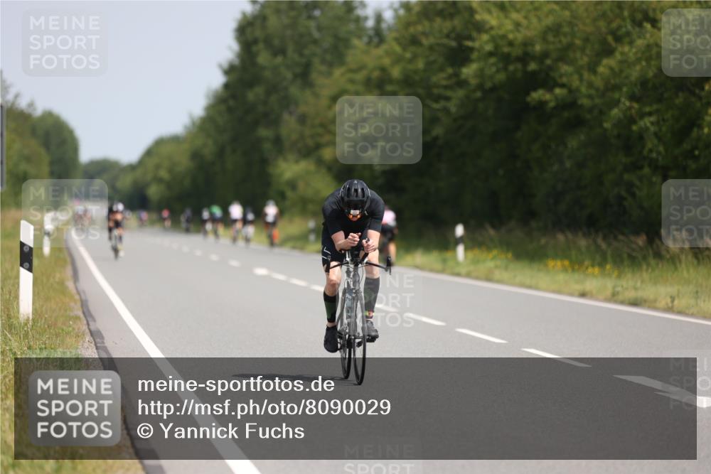 22.06.2025 - Viking Triathlon Yannick Fuchs http://msf.ph/oto/8090029 22.06.2025 11:50:54 Radfahren 14, 17, 358, 403, 440 meine-sportfotos.de