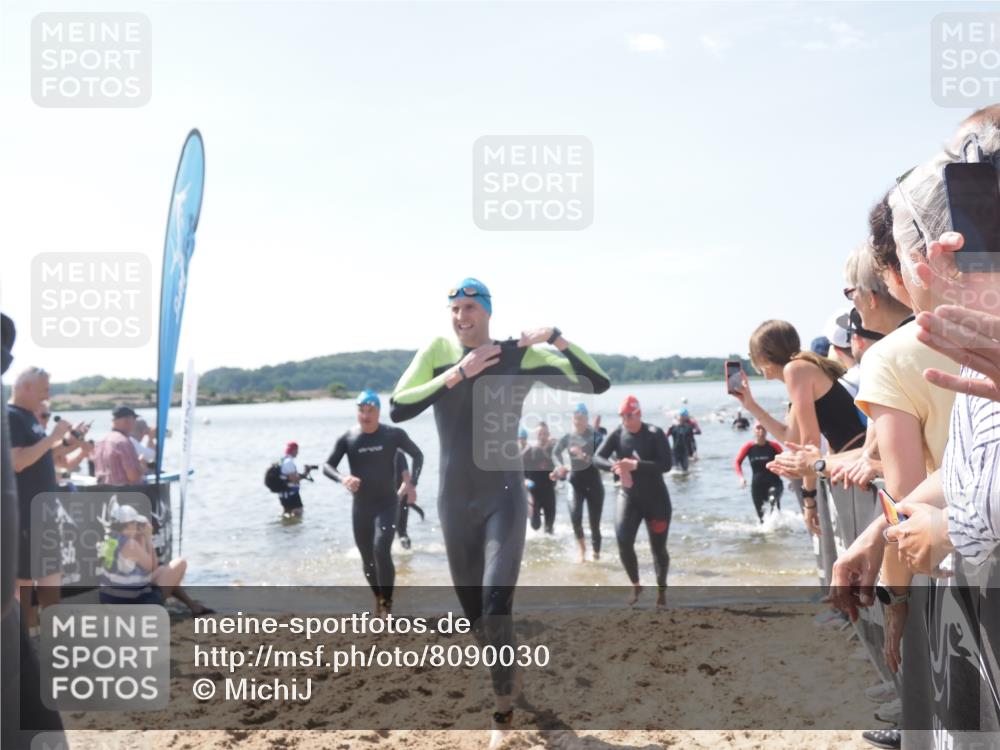 22.06.2025 - Viking Triathlon MichiJ http://msf.ph/oto/8090030 22.06.2025 10:37:44 Schwimmen 141, 163, 177, 187, 245, 396, 411, 433, 506, 614, 619, 639, 645 meine-sportfotos.de