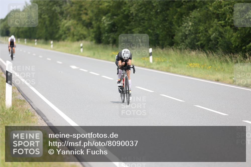 22.06.2025 - Viking Triathlon Yannick Fuchs http://msf.ph/oto/8090037 22.06.2025 13:22:20 Radfahren 60 meine-sportfotos.de