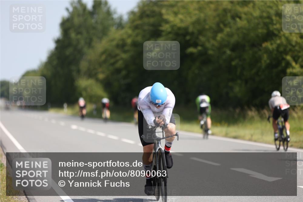 22.06.2025 - Viking Triathlon Yannick Fuchs http://msf.ph/oto/8090063 22.06.2025 11:06:21 Radfahren 78, 89, 110, 153, 361, 376, 487, 642 meine-sportfotos.de