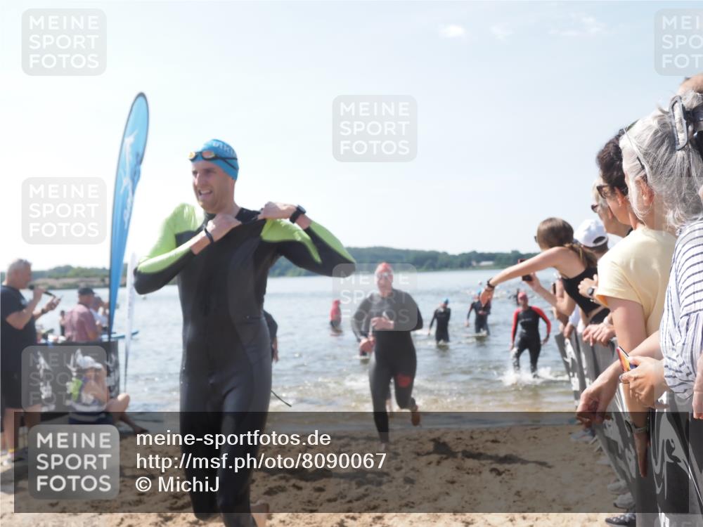 22.06.2025 - Viking Triathlon MichiJ http://msf.ph/oto/8090067 22.06.2025 10:37:45 Schwimmen 141, 163, 177, 245, 335, 396, 411, 433, 506, 614, 619, 639, 645 meine-sportfotos.de