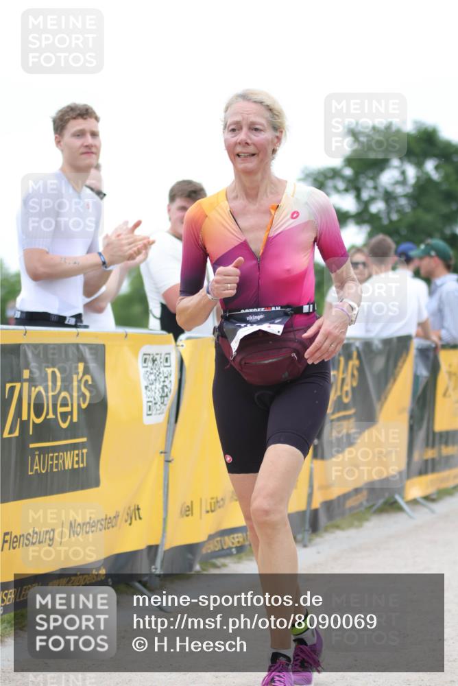 22.06.2025 - Viking Triathlon H.Heesch http://msf.ph/oto/8090069 22.06.2025 16:00:46 Laufen 54, 436 meine-sportfotos.de