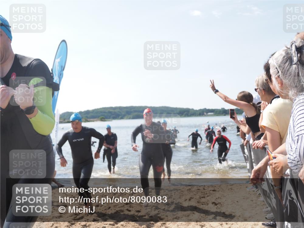 22.06.2025 - Viking Triathlon MichiJ http://msf.ph/oto/8090083 22.06.2025 10:37:45 Schwimmen 141, 163, 177, 245, 335, 396, 411, 433, 506, 614, 619, 639, 645 meine-sportfotos.de