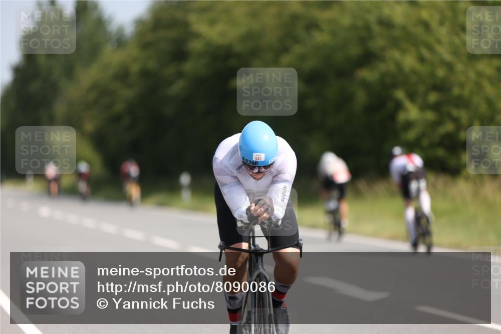 22.06.2025 - Viking Triathlon Yannick Fuchs http://msf.ph/oto/8090086 22.06.2025 11:06:22 Radfahren 78, 89, 110, 153, 361, 376, 427, 642 meine-sportfotos.de