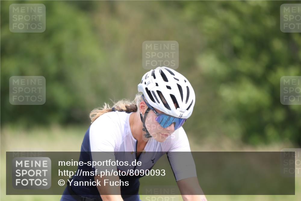 22.06.2025 - Viking Triathlon Yannick Fuchs http://msf.ph/oto/8090093 22.06.2025 13:22:31 Radfahren 18, 268 meine-sportfotos.de