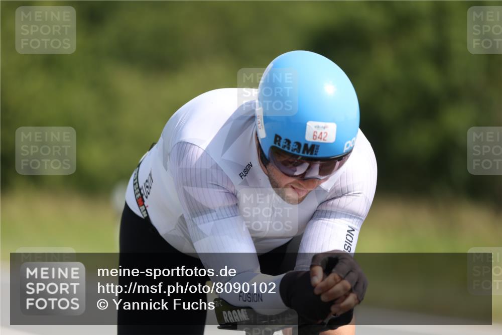 22.06.2025 - Viking Triathlon Yannick Fuchs http://msf.ph/oto/8090102 22.06.2025 11:06:22 Radfahren 78, 89, 110, 153, 361, 376, 427, 642 meine-sportfotos.de