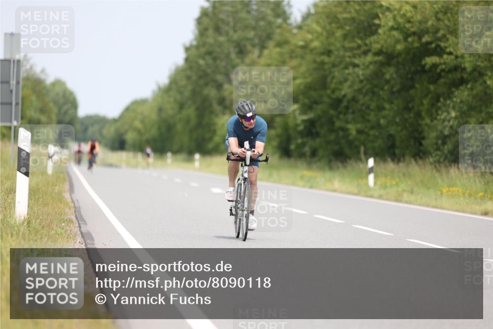22.06.2025 - Viking Triathlon Yannick Fuchs http://msf.ph/oto/8090118 22.06.2025 13:22:59 Radfahren 168, 213 meine-sportfotos.de