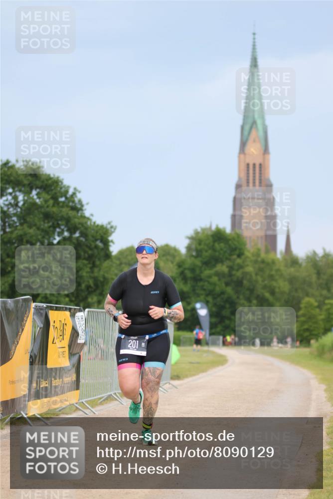 22.06.2025 - Viking Triathlon H.Heesch http://msf.ph/oto/8090129 22.06.2025 16:53:55 Laufen 201 meine-sportfotos.de