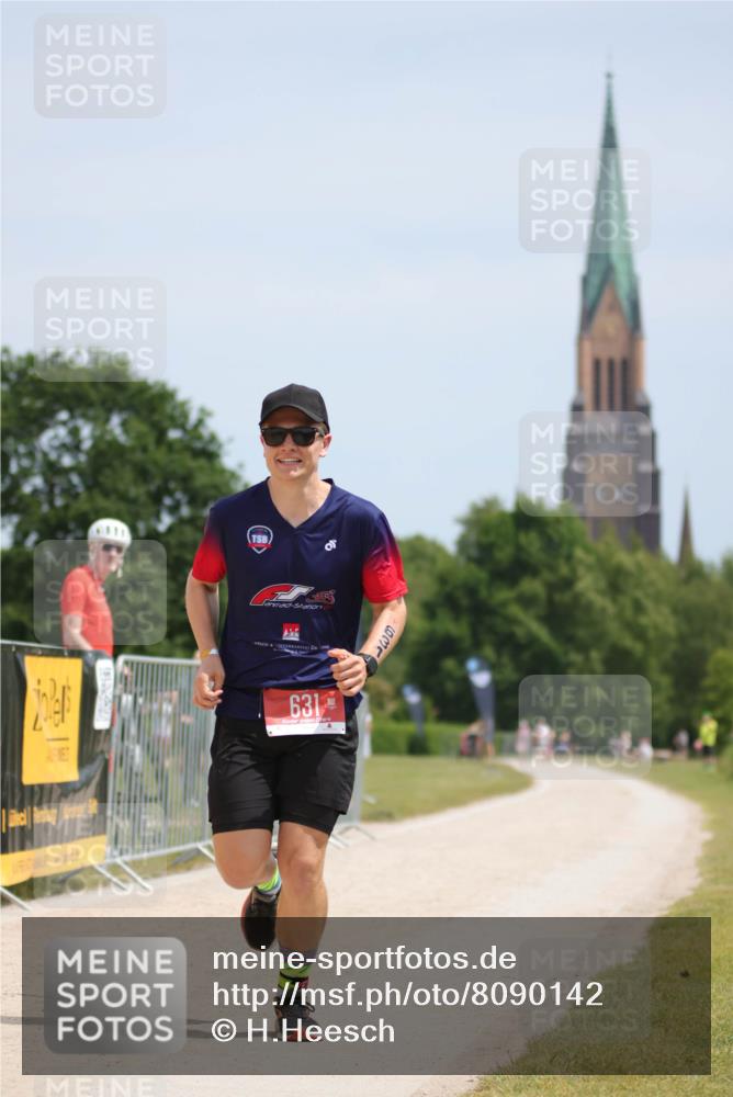 22.06.2025 - Viking Triathlon H.Heesch http://msf.ph/oto/8090142 22.06.2025 12:59:12 Laufen 631 meine-sportfotos.de