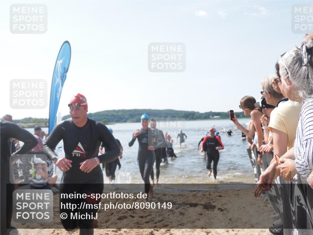 22.06.2025 - Viking Triathlon MichiJ http://msf.ph/oto/8090149 22.06.2025 10:37:46 Schwimmen 163, 177, 245, 335, 396, 411, 433, 506, 614, 619, 639, 645 meine-sportfotos.de