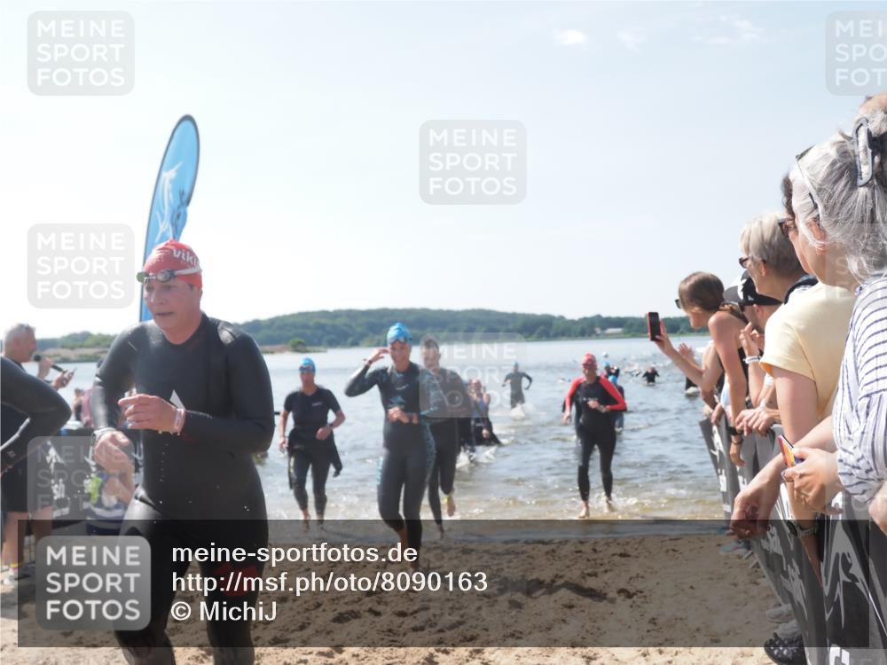 22.06.2025 - Viking Triathlon MichiJ http://msf.ph/oto/8090163 22.06.2025 10:37:47 Schwimmen 163, 177, 245, 335, 396, 411, 433, 506, 614, 619, 639, 645 meine-sportfotos.de