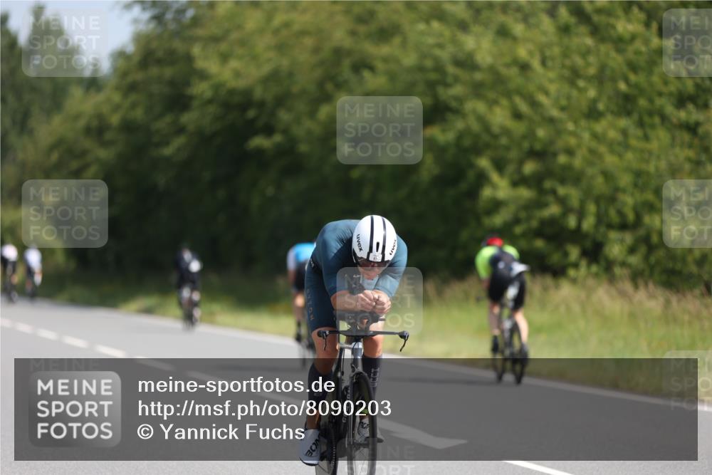22.06.2025 - Viking Triathlon Yannick Fuchs http://msf.ph/oto/8090203 22.06.2025 11:06:43 Radfahren 10, 41, 54, 81, 181, 194, 275, 505, 538, 624, 625 meine-sportfotos.de