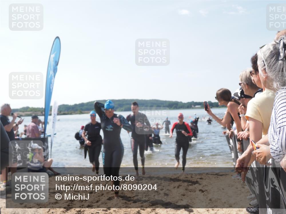 22.06.2025 - Viking Triathlon MichiJ http://msf.ph/oto/8090204 22.06.2025 10:37:47 Schwimmen 163, 177, 245, 335, 396, 411, 433, 506, 614, 619, 639, 645 meine-sportfotos.de
