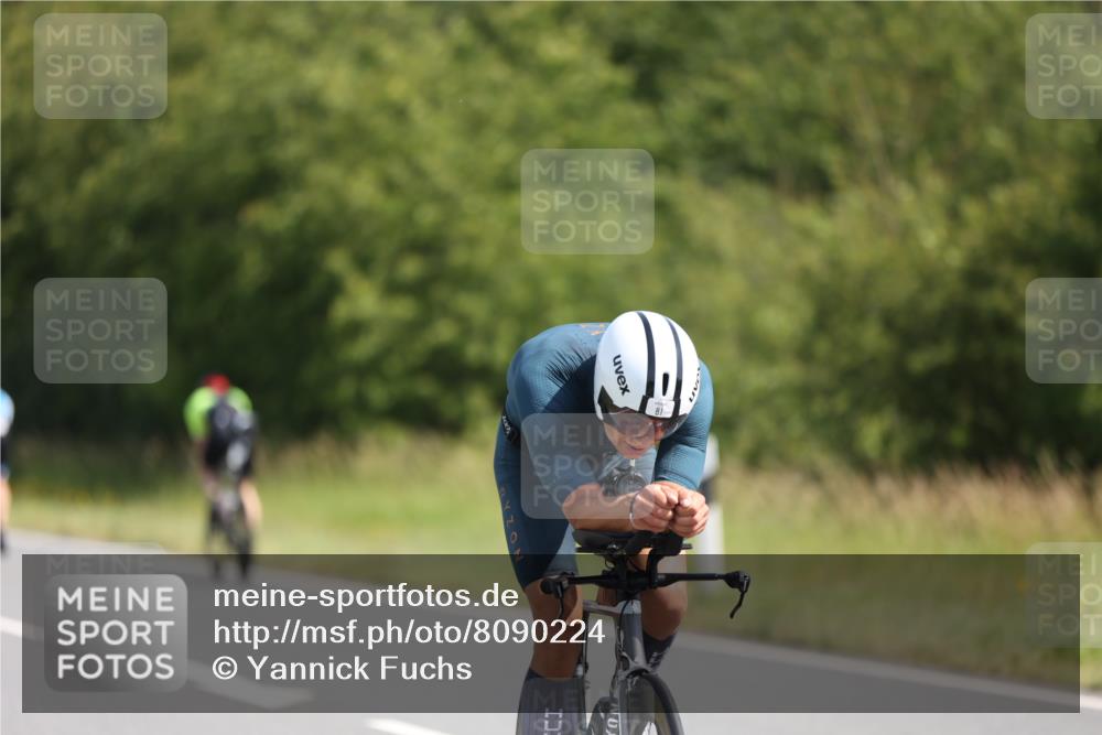 22.06.2025 - Viking Triathlon Yannick Fuchs http://msf.ph/oto/8090224 22.06.2025 11:06:43 Radfahren 10, 41, 54, 81, 181, 194, 275, 505, 538, 624, 625 meine-sportfotos.de