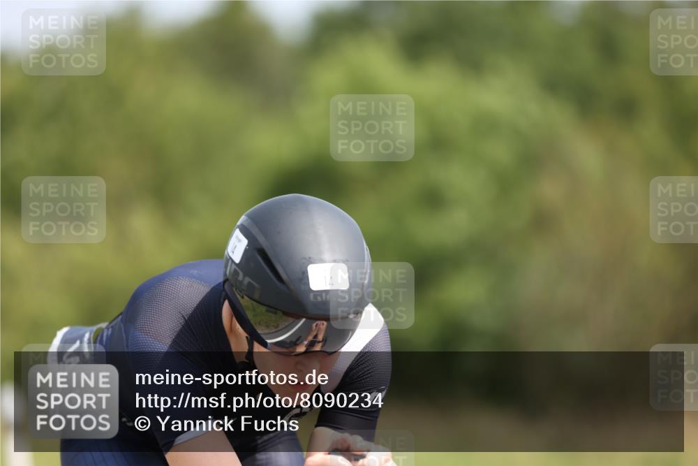 22.06.2025 - Viking Triathlon Yannick Fuchs http://msf.ph/oto/8090234 22.06.2025 11:51:03 Radfahren 14, 41, 324, 358, 440, 655 meine-sportfotos.de