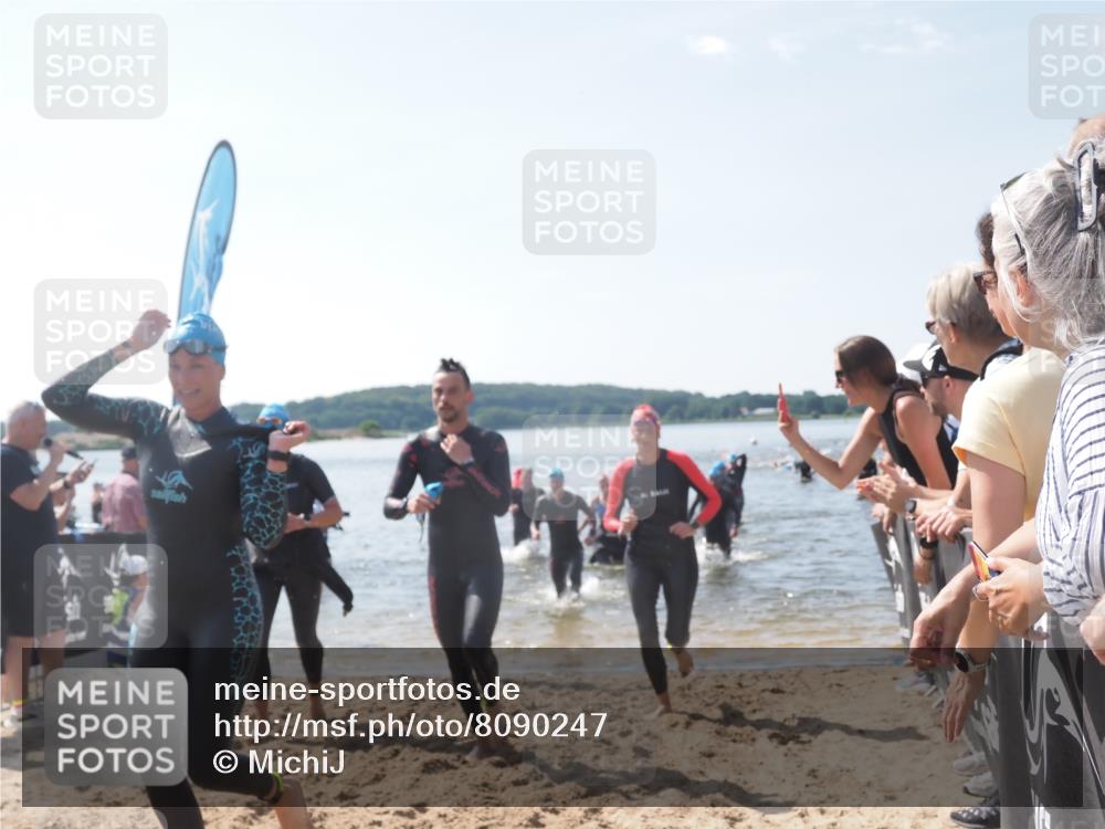 22.06.2025 - Viking Triathlon MichiJ http://msf.ph/oto/8090247 22.06.2025 10:37:48 Schwimmen 146, 163, 177, 245, 335, 396, 411, 433, 506, 614, 619, 645 meine-sportfotos.de
