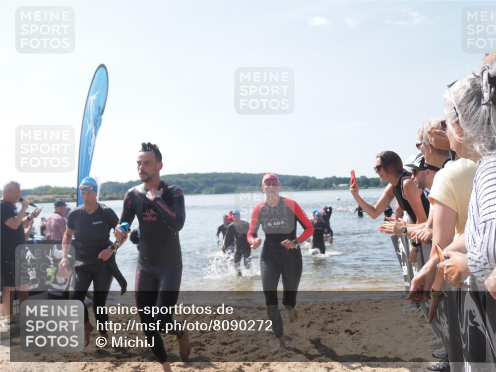 22.06.2025 - Viking Triathlon MichiJ http://msf.ph/oto/8090272 22.06.2025 10:37:49 Schwimmen 146, 177, 245, 335, 396, 411, 433, 506, 614, 619, 645 meine-sportfotos.de
