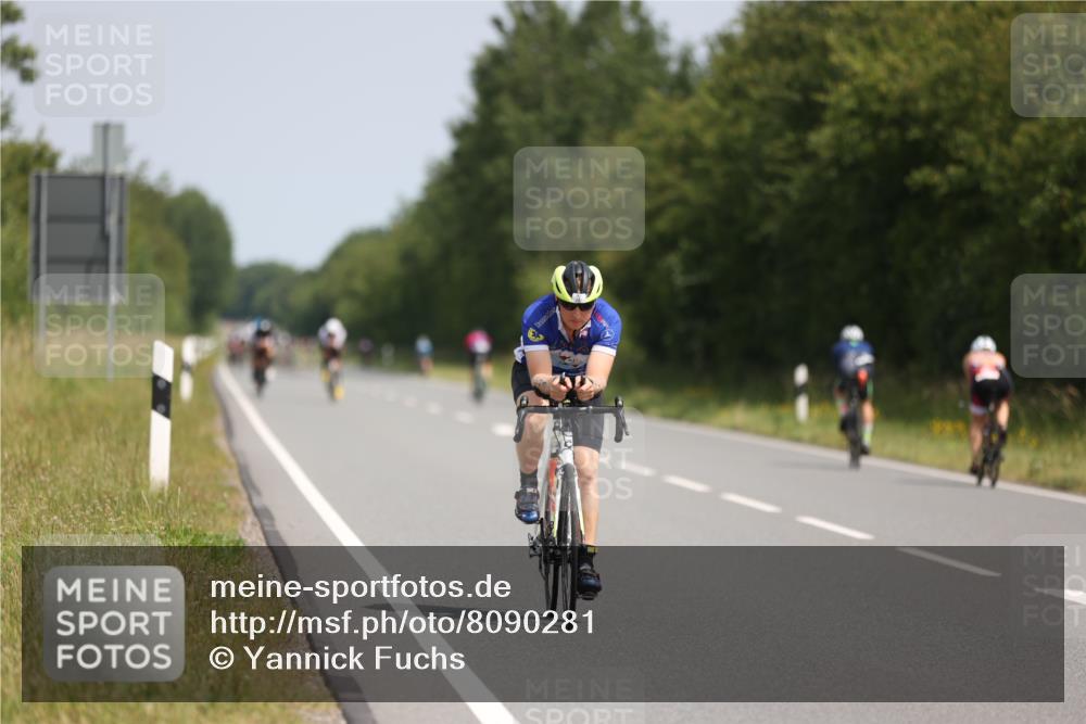 22.06.2025 - Viking Triathlon Yannick Fuchs http://msf.ph/oto/8090281 22.06.2025 11:51:14 Radfahren 99, 236, 241, 310, 324, 651 meine-sportfotos.de