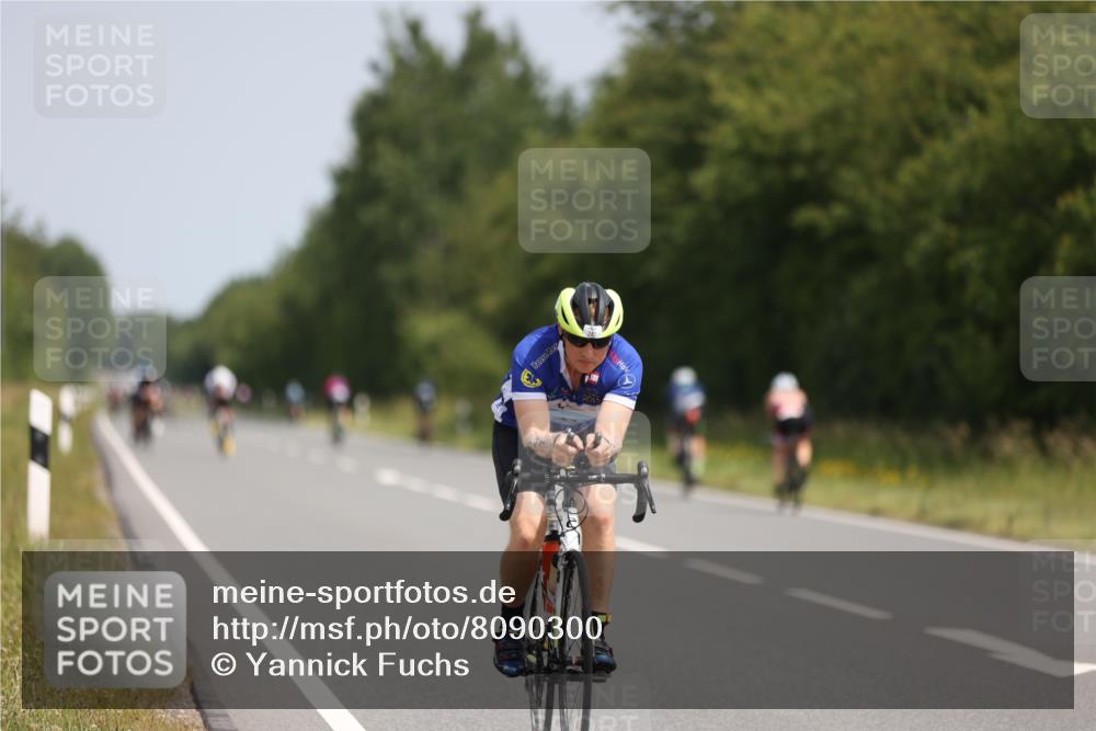 22.06.2025 - Viking Triathlon Yannick Fuchs http://msf.ph/oto/8090300 22.06.2025 11:51:15 Radfahren 99, 236, 241, 310, 324, 651 meine-sportfotos.de