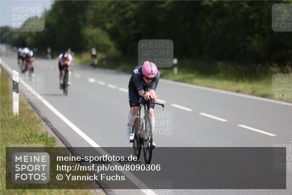 22.06.2025 - Viking Triathlon Yannick Fuchs http://msf.ph/oto/8090306 22.06.2025 11:07:18 Radfahren 122, 358, 414, 526, 544, 617, 638 meine-sportfotos.de