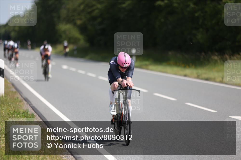 22.06.2025 - Viking Triathlon Yannick Fuchs http://msf.ph/oto/8090312 22.06.2025 11:07:19 Radfahren 122, 358, 414, 526, 544, 617, 638 meine-sportfotos.de