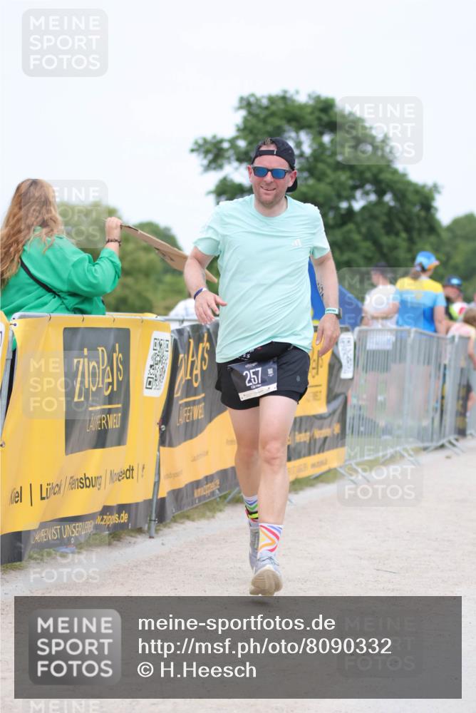 22.06.2025 - Viking Triathlon H.Heesch http://msf.ph/oto/8090332 22.06.2025 15:08:02 Laufen 257, 411 meine-sportfotos.de