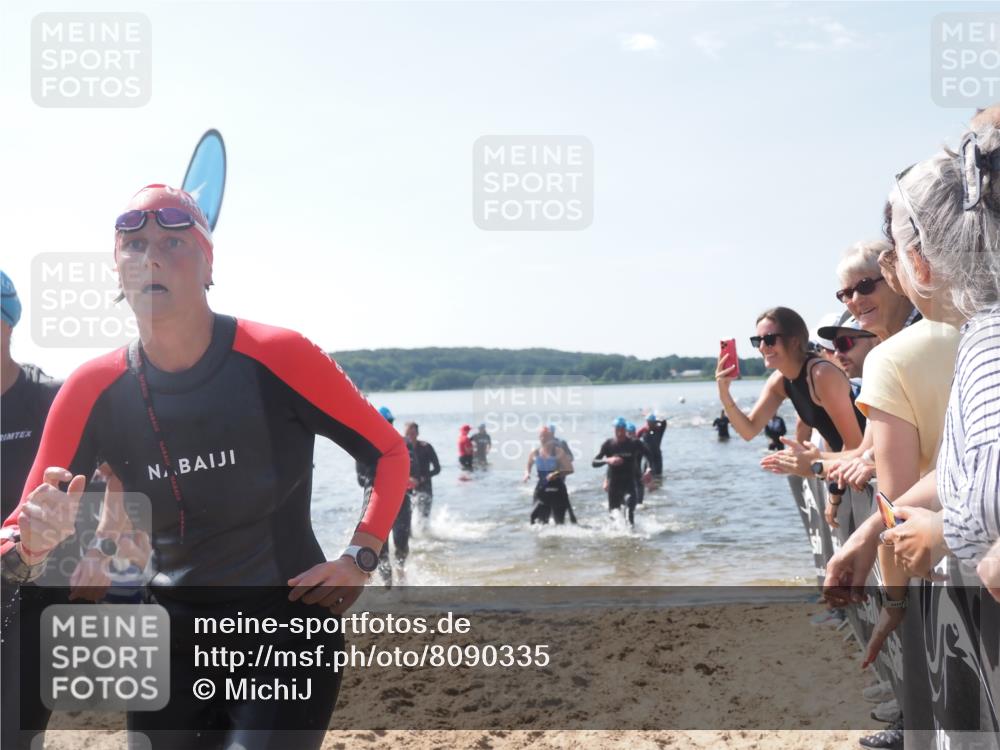22.06.2025 - Viking Triathlon MichiJ http://msf.ph/oto/8090335 22.06.2025 10:37:50 Schwimmen 146, 245, 335, 396, 411, 433, 506, 614, 619, 645 meine-sportfotos.de