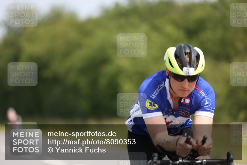 22.06.2025 - Viking Triathlon Yannick Fuchs http://msf.ph/oto/8090353 22.06.2025 11:51:16 Radfahren 99, 236, 241, 310, 324, 651 meine-sportfotos.de