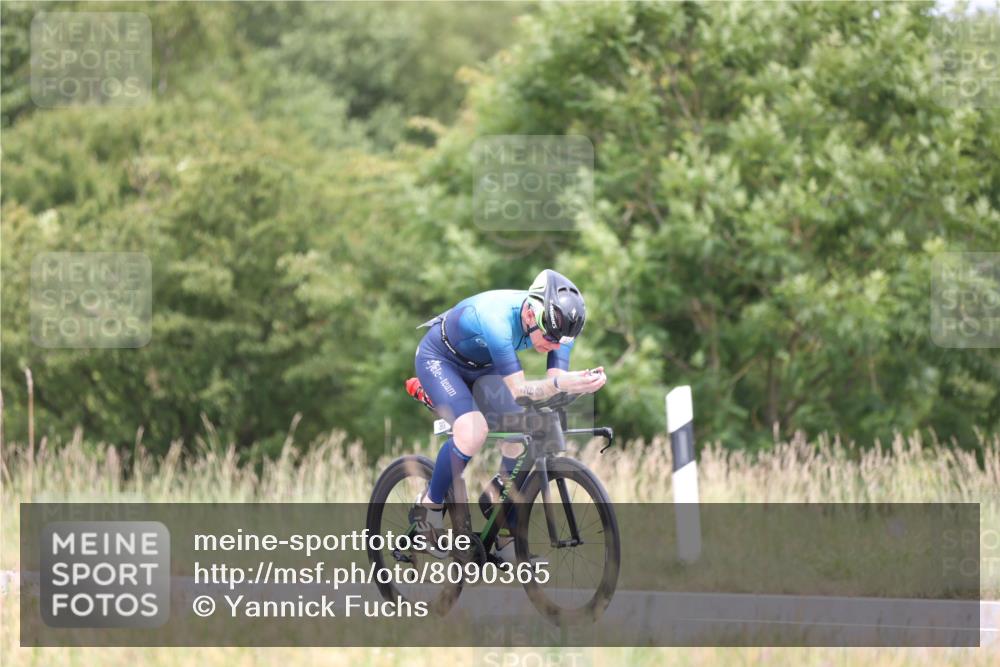 22.06.2025 - Viking Triathlon Yannick Fuchs http://msf.ph/oto/8090365 22.06.2025 13:25:10 Radfahren 24, 363 meine-sportfotos.de