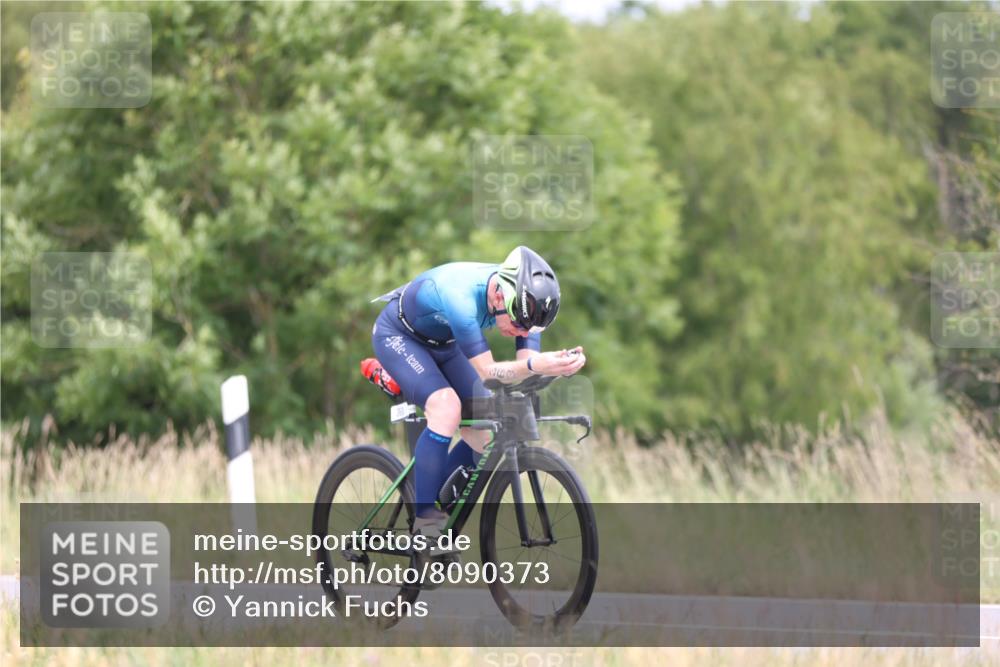22.06.2025 - Viking Triathlon Yannick Fuchs http://msf.ph/oto/8090373 22.06.2025 13:25:10 Radfahren 24, 363 meine-sportfotos.de