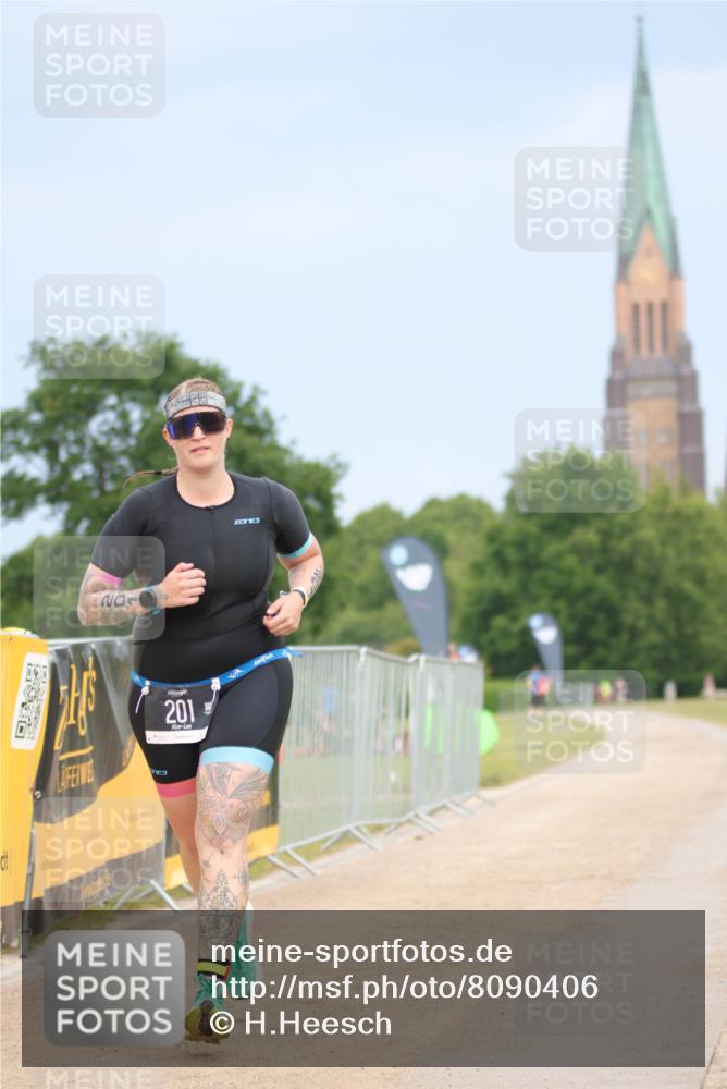 22.06.2025 - Viking Triathlon H.Heesch http://msf.ph/oto/8090406 22.06.2025 16:53:56 Laufen 201 meine-sportfotos.de